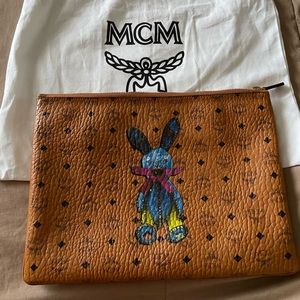 LIMITED EDITION MCM Visetos Crossbody Pouch